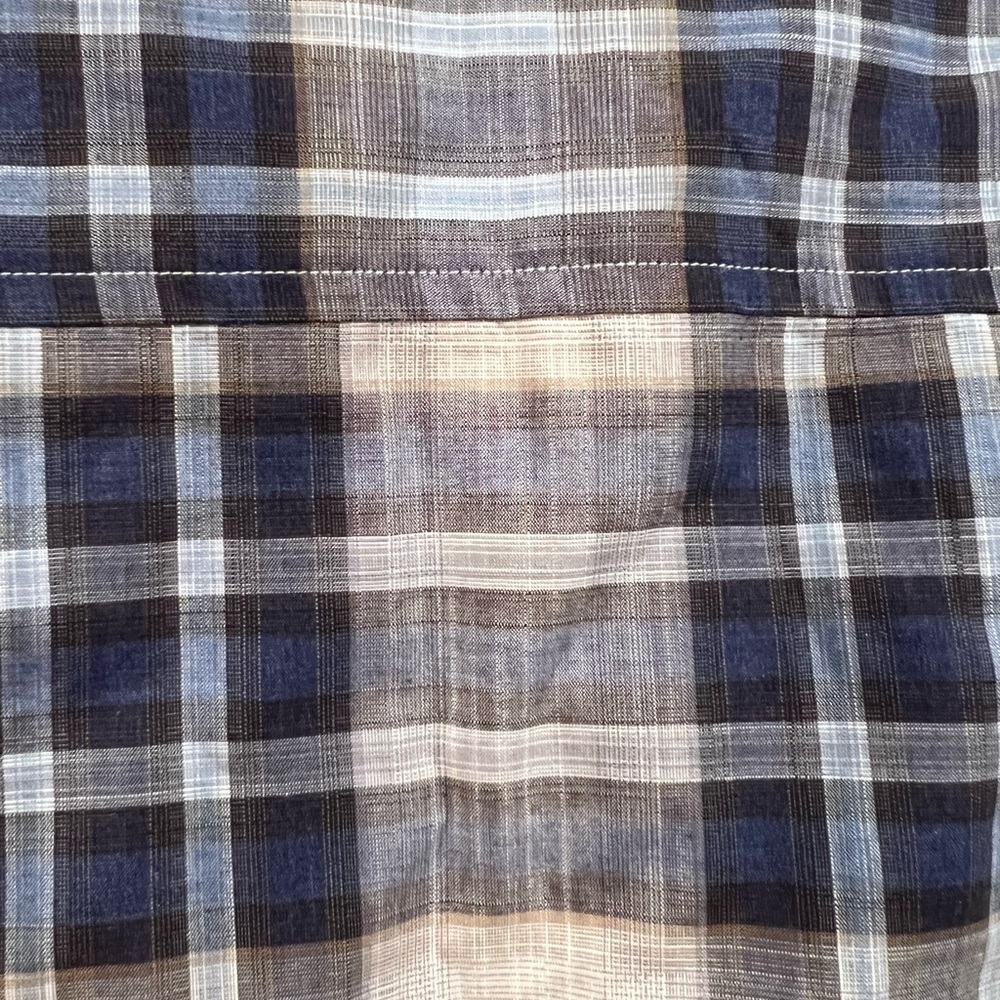 Button Down - Picture 5 of 5